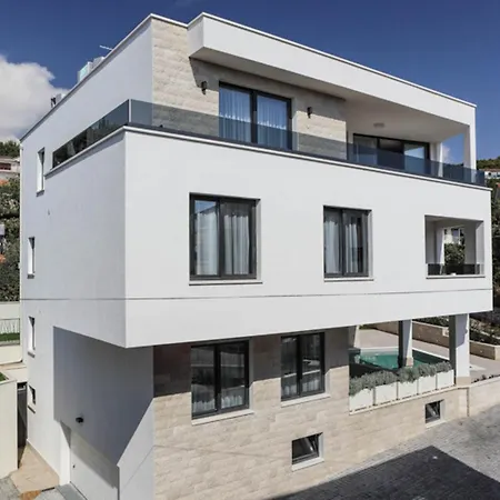 Palazio Spectacular 7 Bedroom Close To Sea & Promenade ヴィラ *