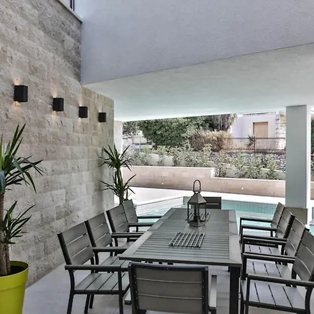 Vila Palazio Spectacular 7 Bedroom Close To Sea & Promenade Trogir